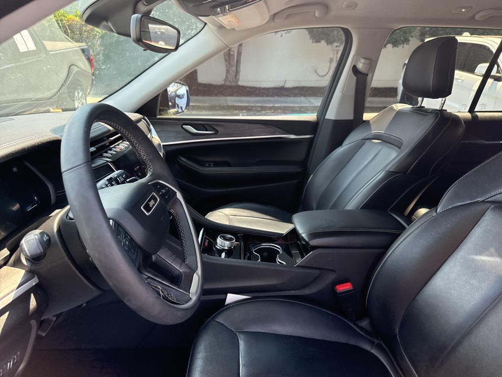 used 2023 Jeep Grand Cherokee car, priced at $29,000