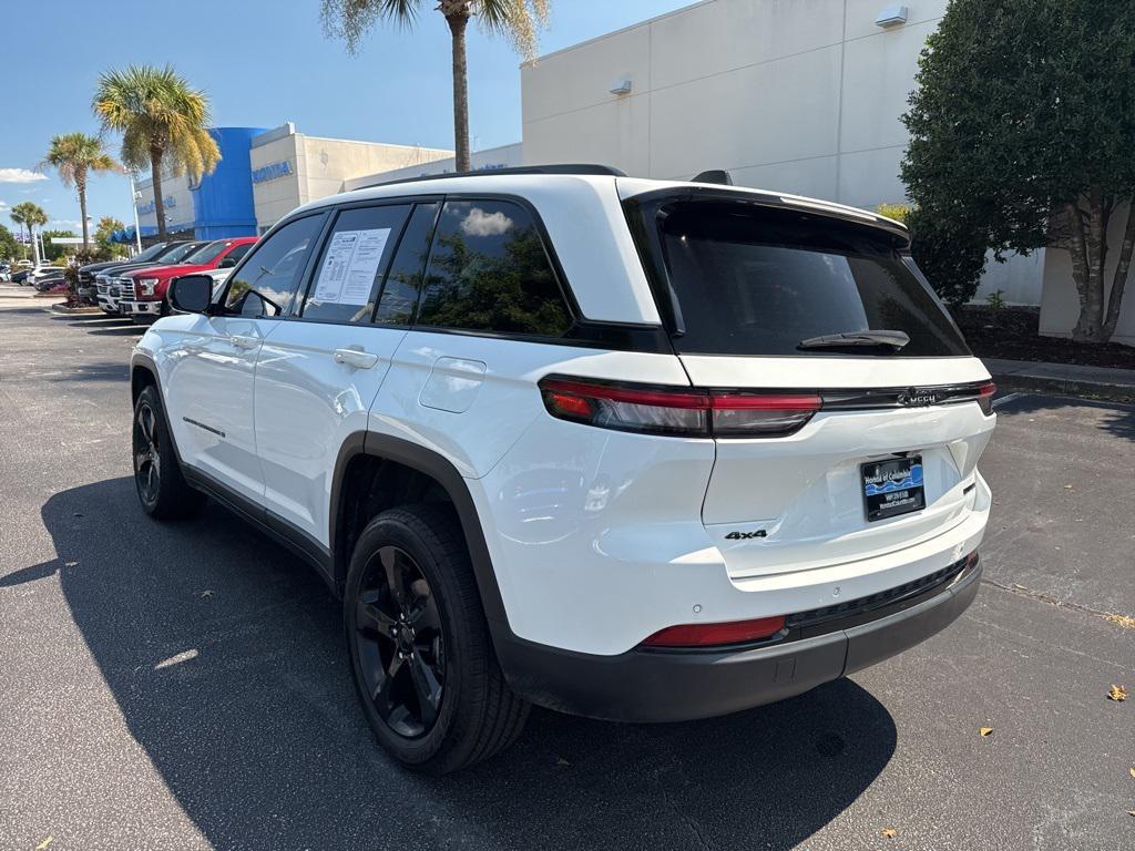 used 2023 Jeep Grand Cherokee car, priced at $29,000