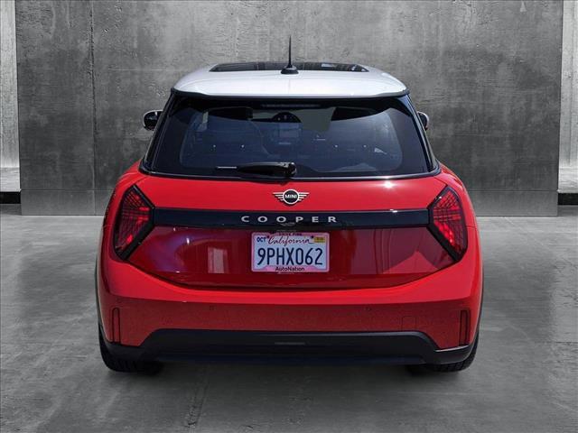 used 2025 MINI Hardtop car, priced at $32,420