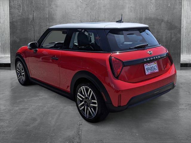 used 2025 MINI Hardtop car, priced at $32,420