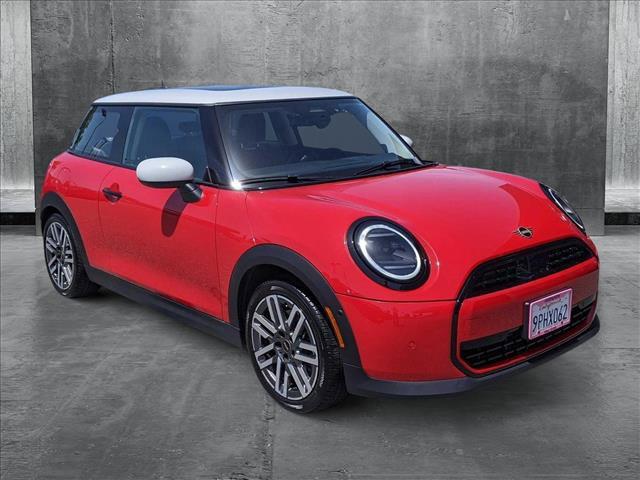 used 2025 MINI Hardtop car, priced at $32,420