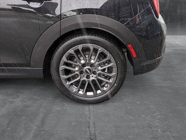new 2025 MINI Hardtop car, priced at $33,595