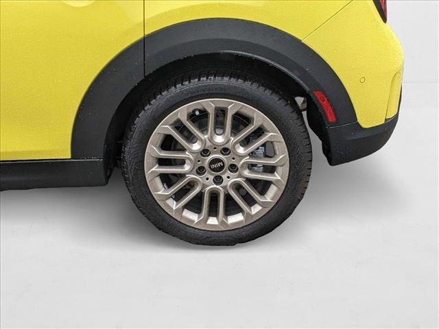 new 2025 MINI Hardtop car, priced at $36,980