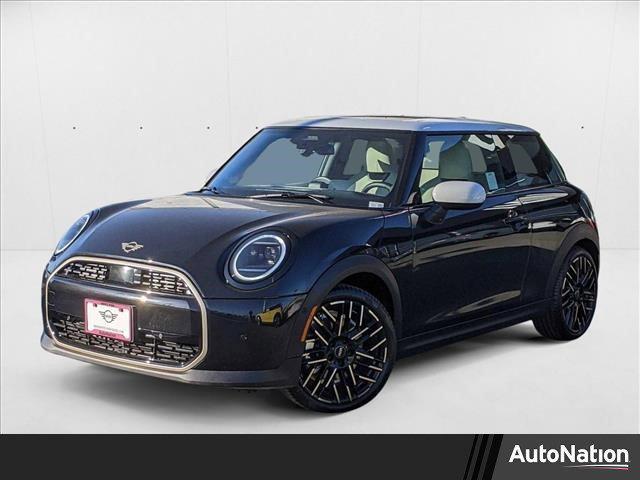 new 2025 MINI Hardtop car, priced at $34,480