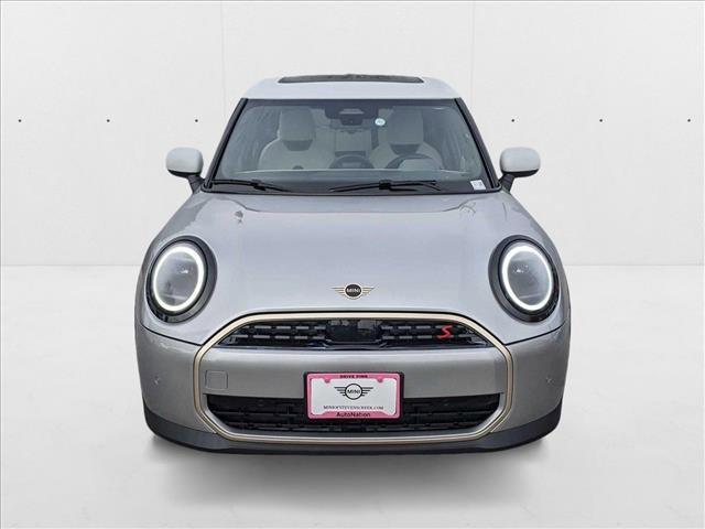 new 2025 MINI Hardtop car, priced at $39,130