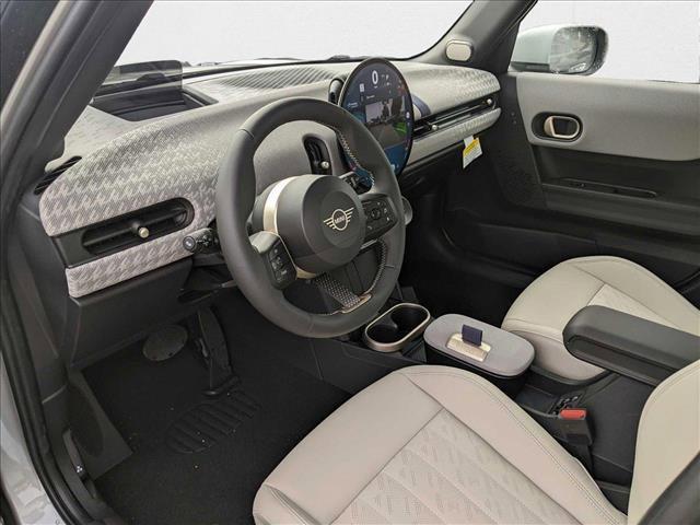 new 2025 MINI Hardtop car, priced at $39,130