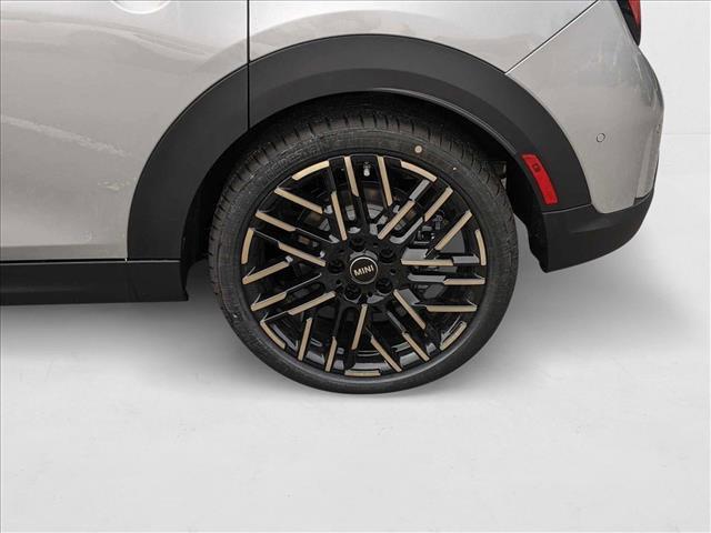 new 2025 MINI Hardtop car, priced at $39,130