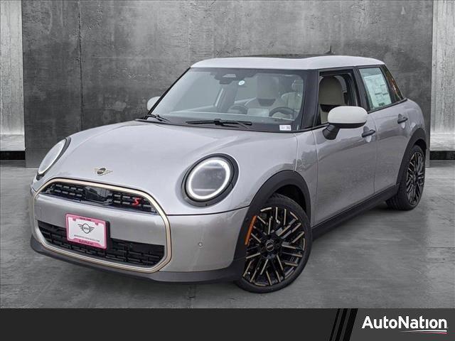 new 2025 MINI Hardtop car, priced at $39,130