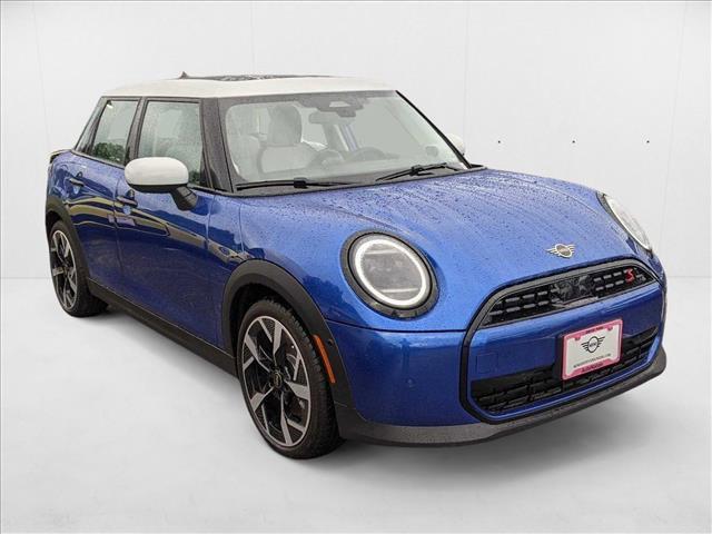 new 2025 MINI Hardtop car, priced at $38,430
