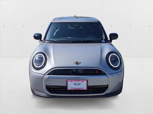 new 2025 MINI Hardtop car, priced at $39,130