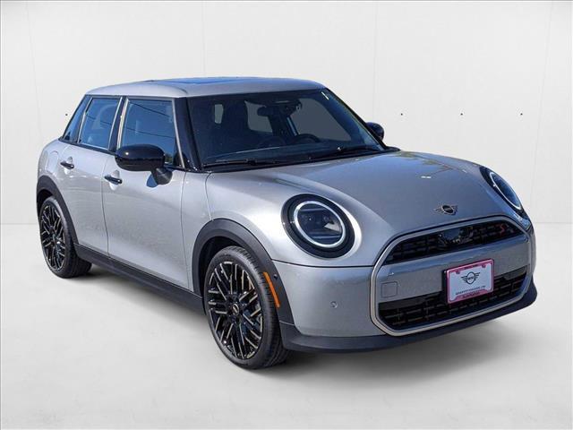 new 2025 MINI Hardtop car, priced at $39,130
