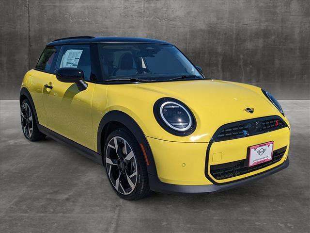 new 2025 MINI Hardtop car, priced at $36,905