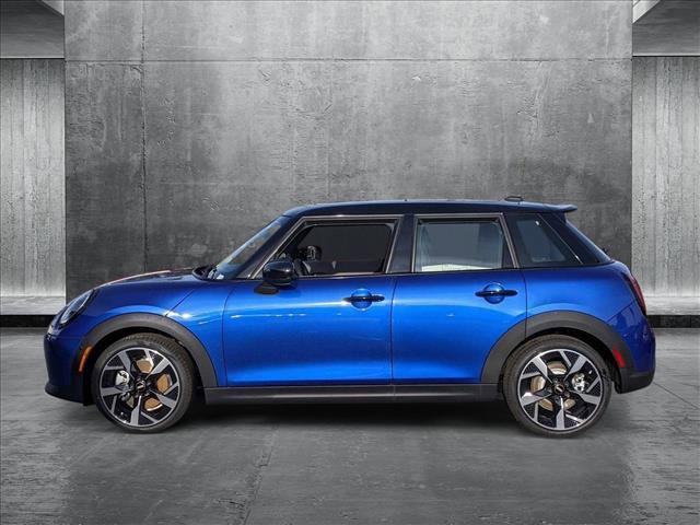 new 2025 MINI Hardtop car, priced at $39,430