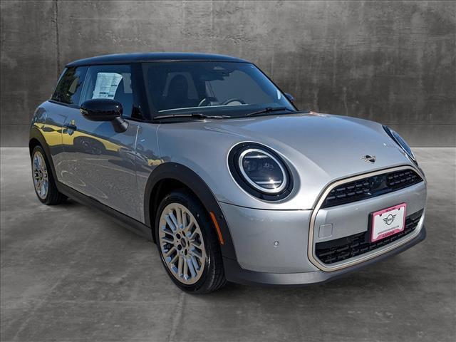 used 2025 MINI Hardtop car, priced at $32,345