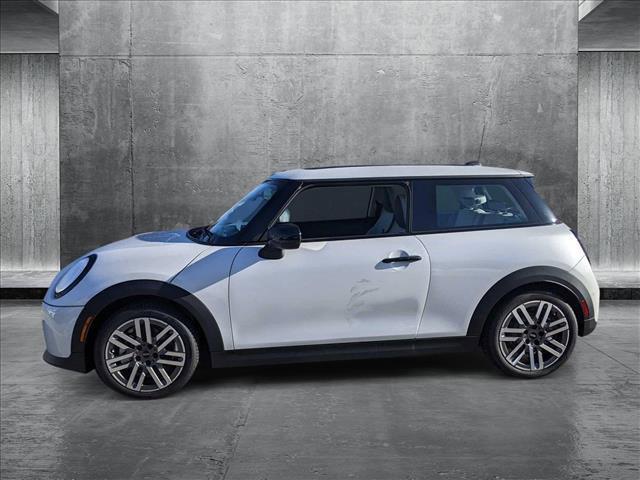 new 2025 MINI Hardtop car, priced at $32,420