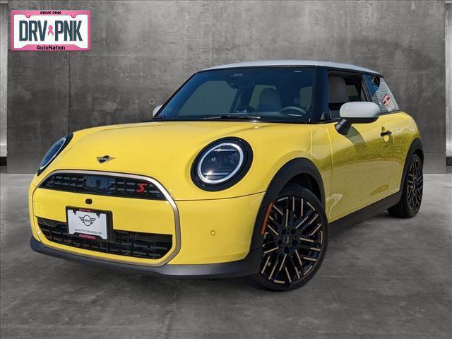 new 2025 MINI Hardtop car, priced at $38,295