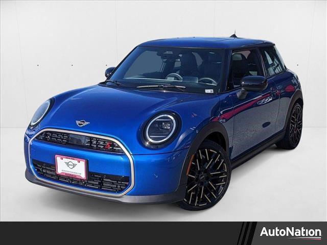 new 2025 MINI Hardtop car, priced at $37,580