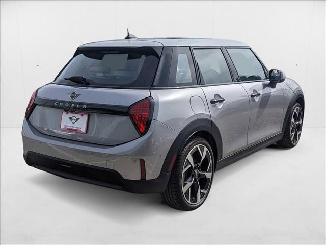 new 2025 MINI Hardtop car, priced at $35,875