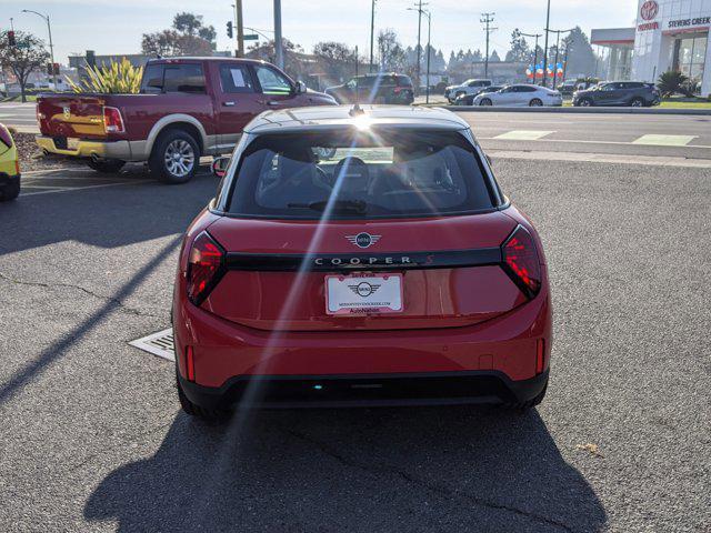 new 2025 MINI Hardtop car, priced at $39,380