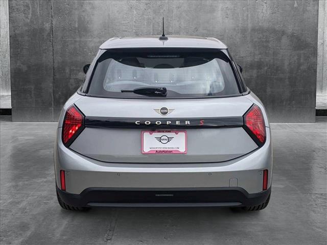 new 2025 MINI Hardtop car, priced at $38,130