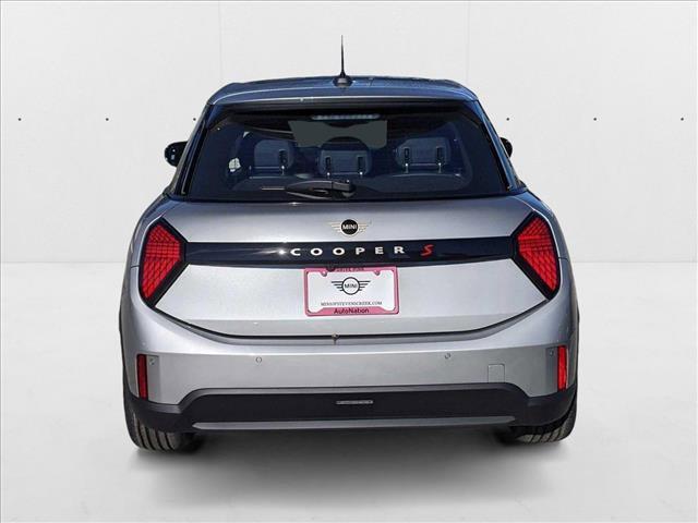 new 2025 MINI Hardtop car, priced at $39,380