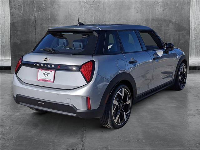 new 2025 MINI Hardtop car, priced at $39,380