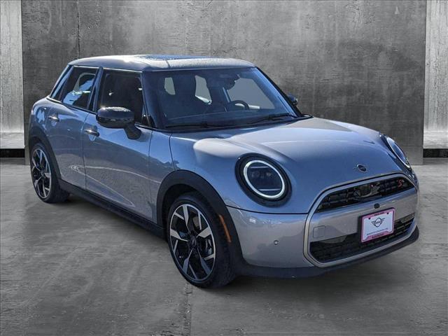 new 2025 MINI Hardtop car, priced at $39,380