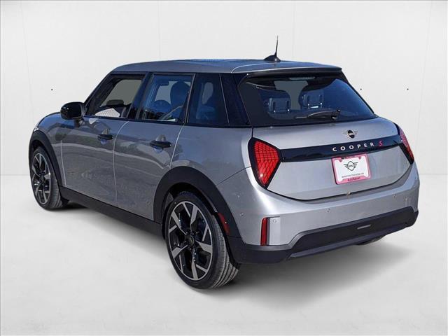 new 2025 MINI Hardtop car, priced at $39,380