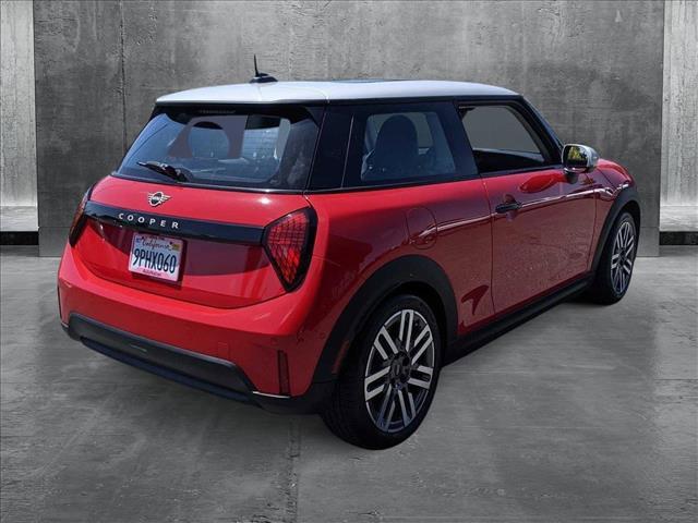 used 2025 MINI Hardtop car, priced at $32,420