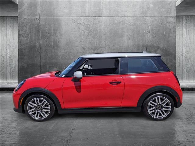 used 2025 MINI Hardtop car, priced at $32,420