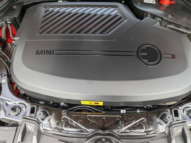 new 2024 MINI SE Hardtop car, priced at $35,220