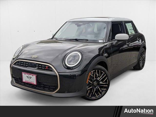 new 2025 MINI Hardtop car, priced at $39,130