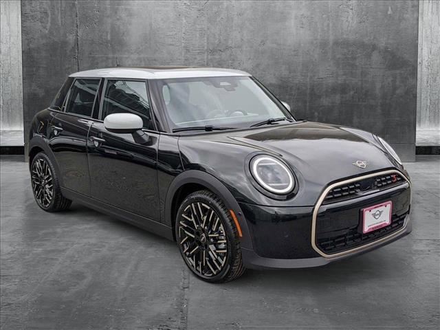 new 2025 MINI Hardtop car, priced at $39,130
