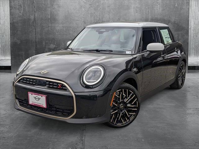 new 2025 MINI Hardtop car, priced at $39,130