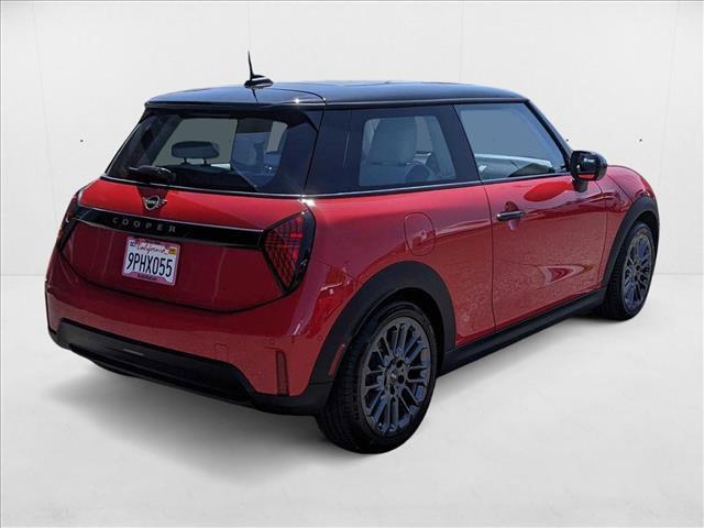 used 2025 MINI Hardtop car, priced at $28,977