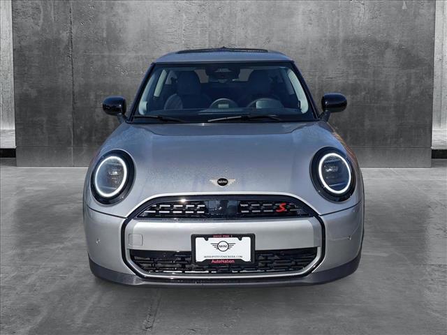 new 2025 MINI Hardtop car, priced at $34,095