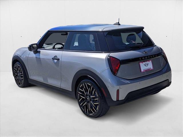 new 2025 MINI Hardtop car, priced at $39,800