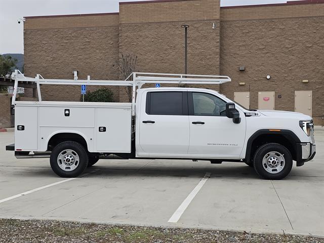 new 2025 GMC Sierra 2500 car, priced at $53,143