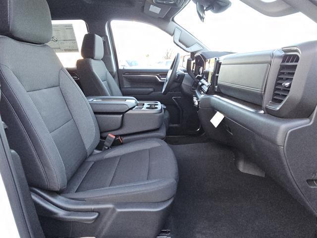 new 2025 GMC Sierra 1500 car, priced at $58,035
