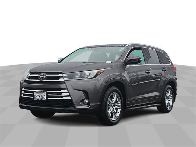 used 2018 Toyota Highlander car, priced at $24,652