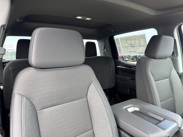 new 2025 GMC Sierra 1500 car, priced at $58,039
