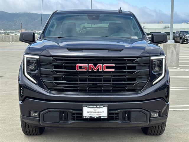 new 2025 GMC Sierra 1500 car, priced at $58,039