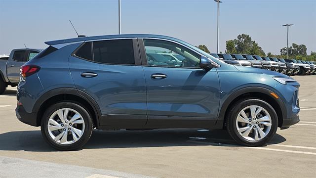 new 2025 Buick Encore GX car, priced at $30,190