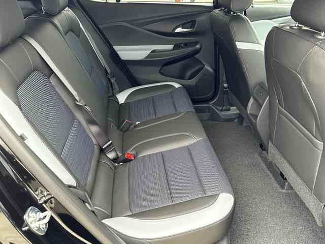 new 2025 Buick Envista car, priced at $27,179