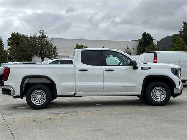 new 2025 GMC Sierra 1500 car, priced at $44,129