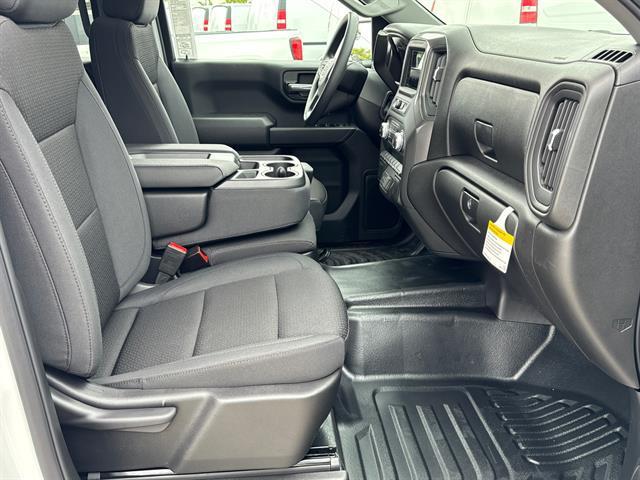 new 2025 GMC Sierra 1500 car, priced at $44,129