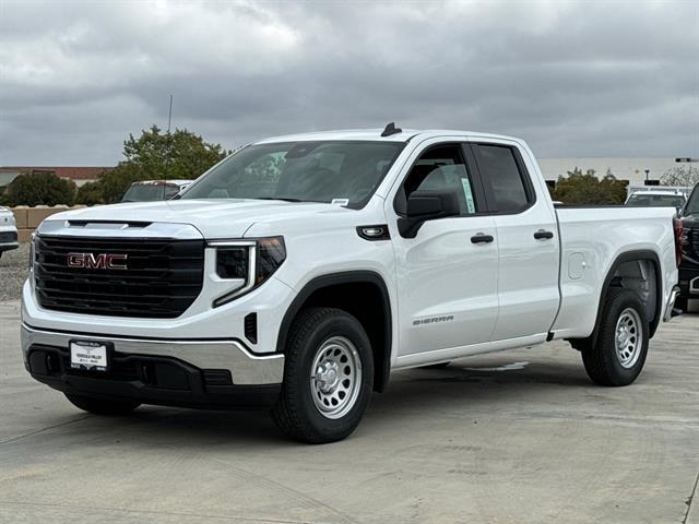 new 2025 GMC Sierra 1500 car, priced at $44,129