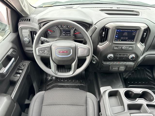 new 2025 GMC Sierra 1500 car, priced at $44,129