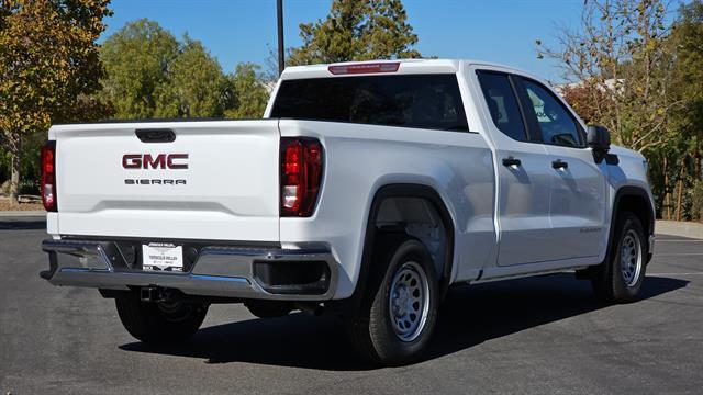 new 2025 GMC Sierra 1500 car, priced at $46,370