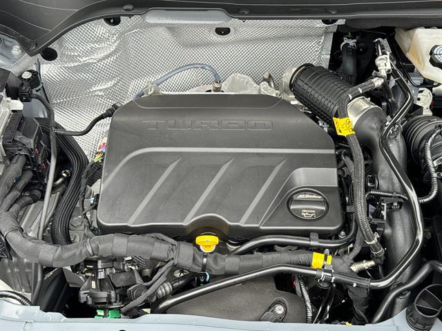 new 2025 Buick Envista car, priced at $27,179